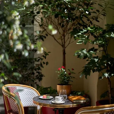 Romantic & Paris