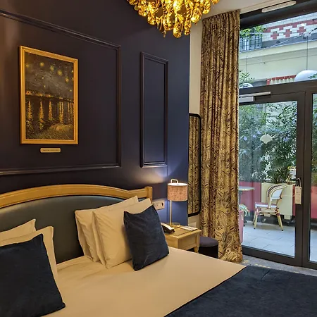 Romantic & Hotel