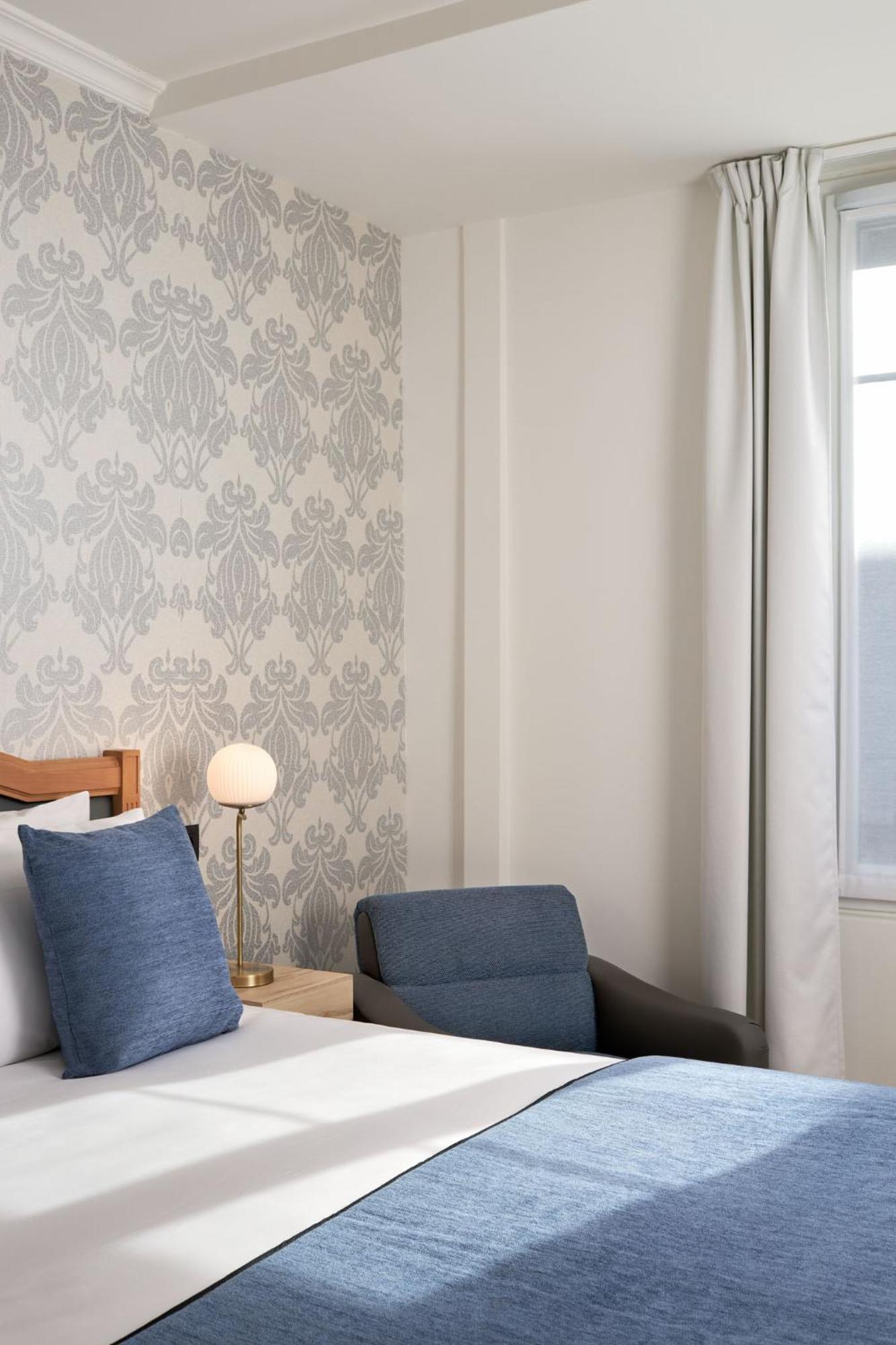 Romantic & Hotel Paris